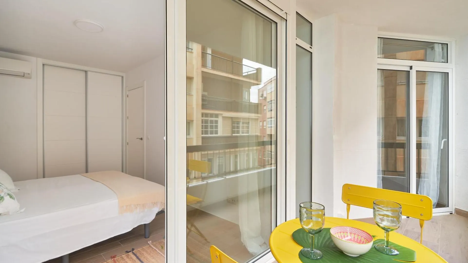 Apartamento En Primera Linea De Playa En La Malagueta Málaga Appartamento