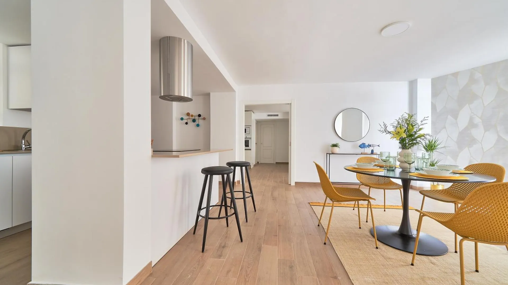 Apartamento En Primera Linea De Playa En La Malagueta Malaga Apartment